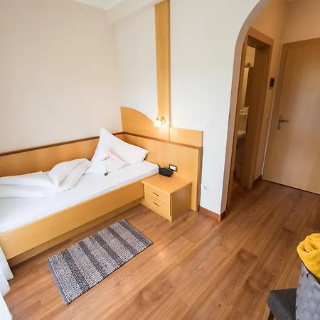 Waidmannhof Hotel 3*